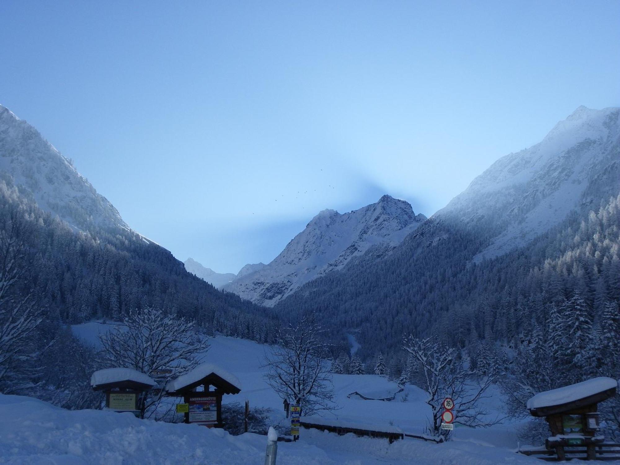 Gaestehaus Berghof Schoepf Längenfeld Екстериор снимка