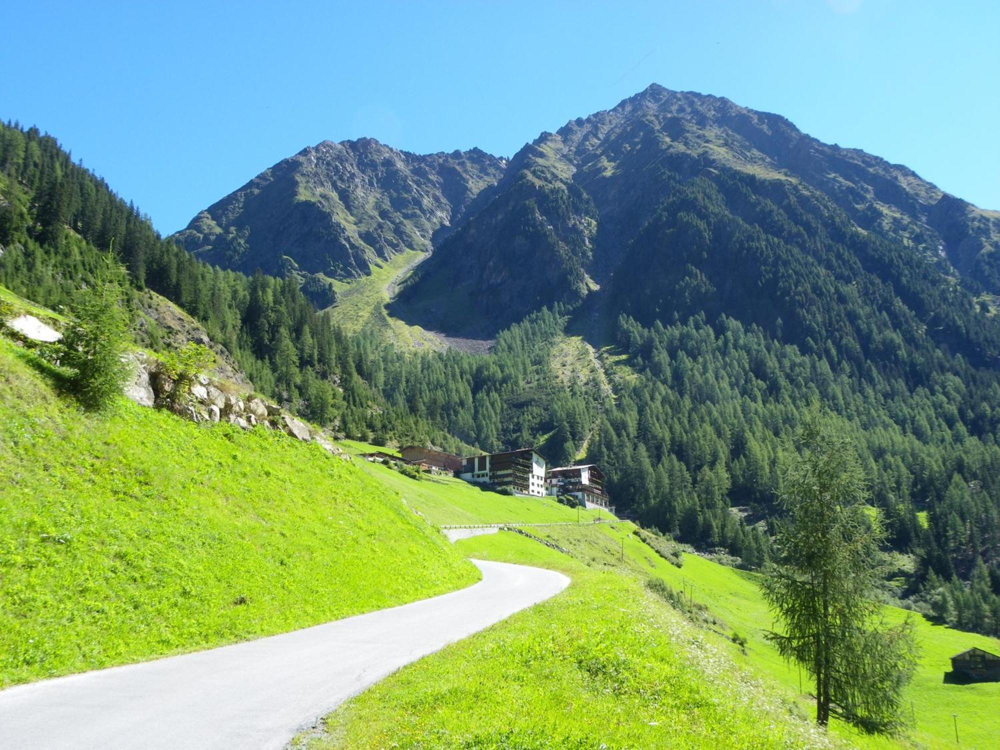 Gaestehaus Berghof Schoepf Längenfeld Екстериор снимка