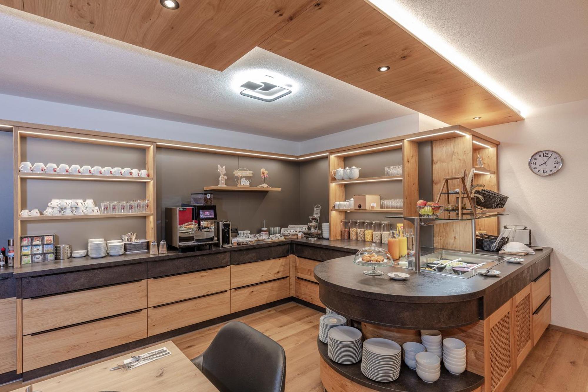 Gaestehaus Berghof Schoepf Längenfeld Екстериор снимка