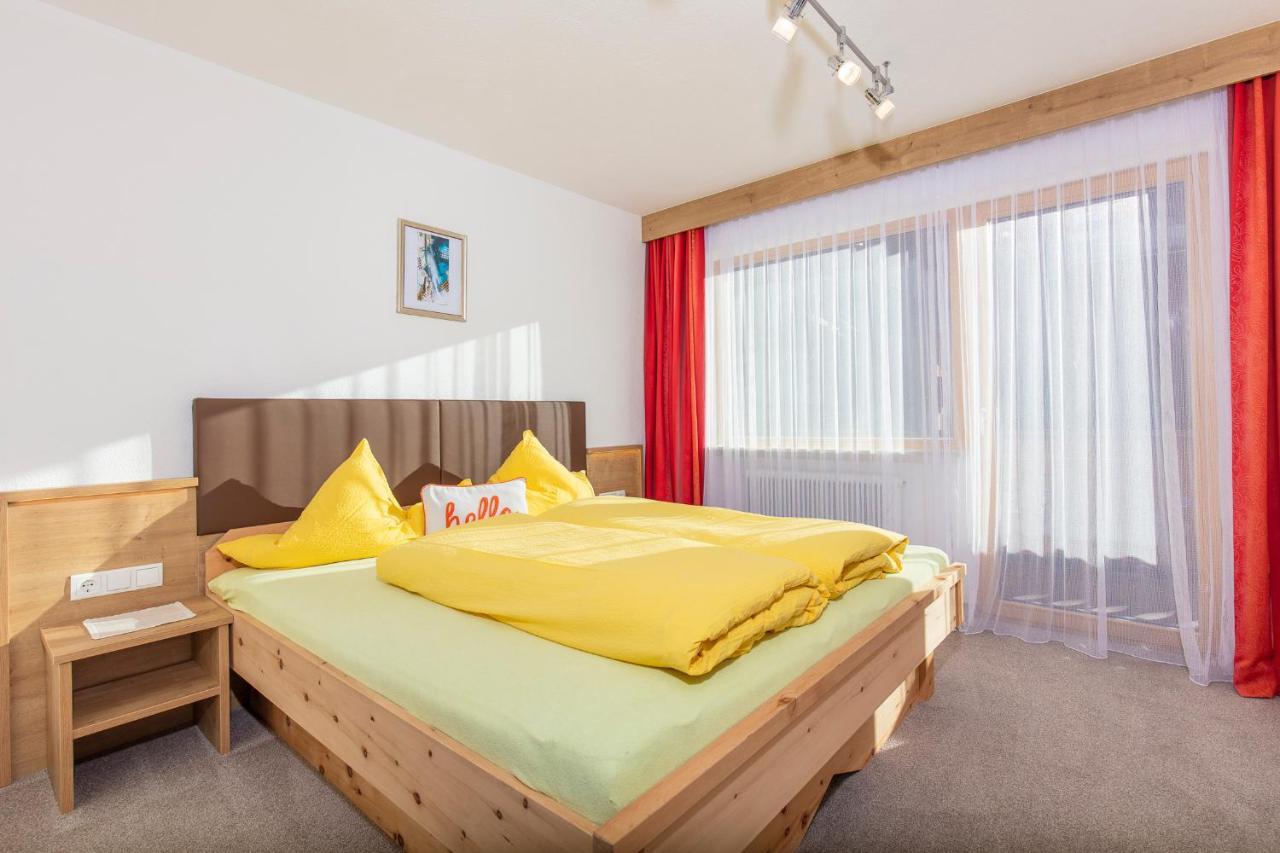 Gaestehaus Berghof Schoepf Längenfeld Екстериор снимка