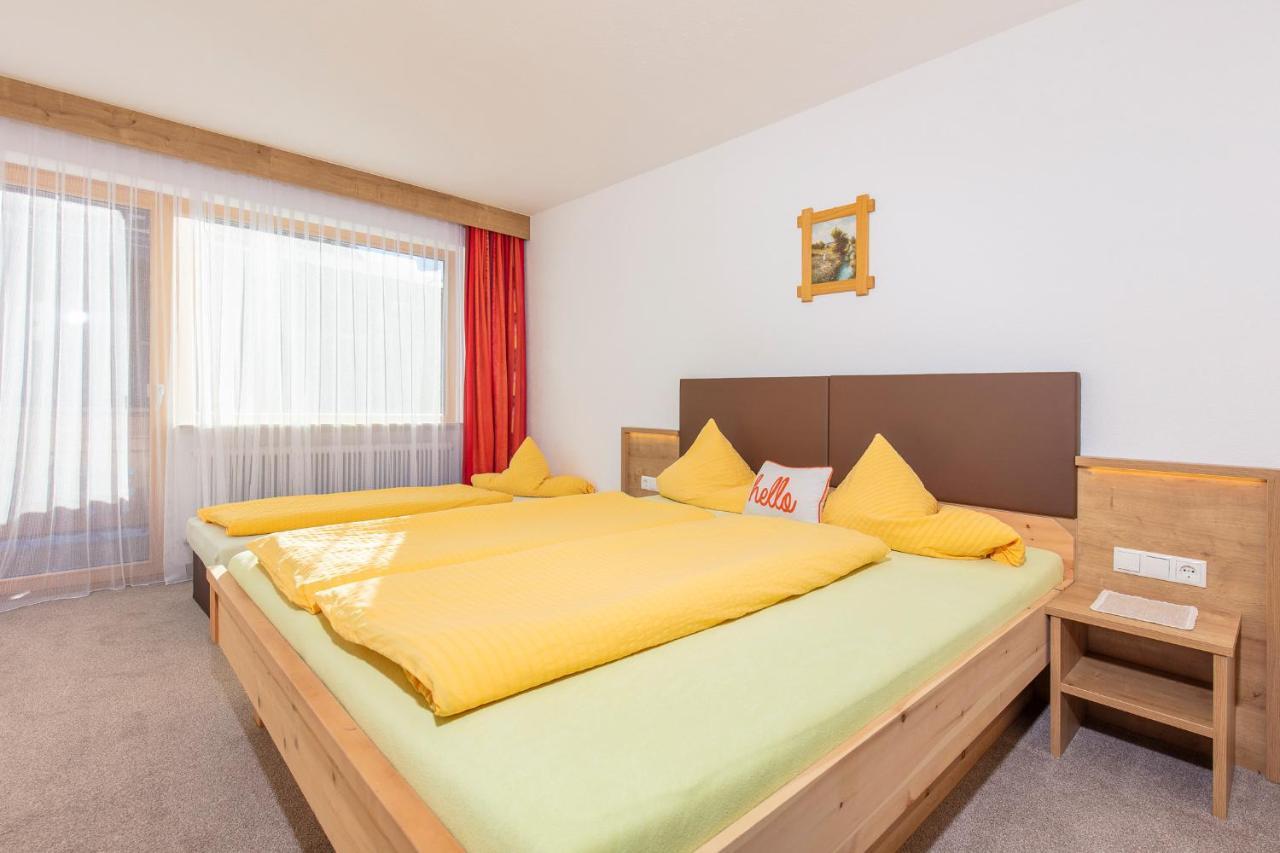 Gaestehaus Berghof Schoepf Längenfeld Екстериор снимка