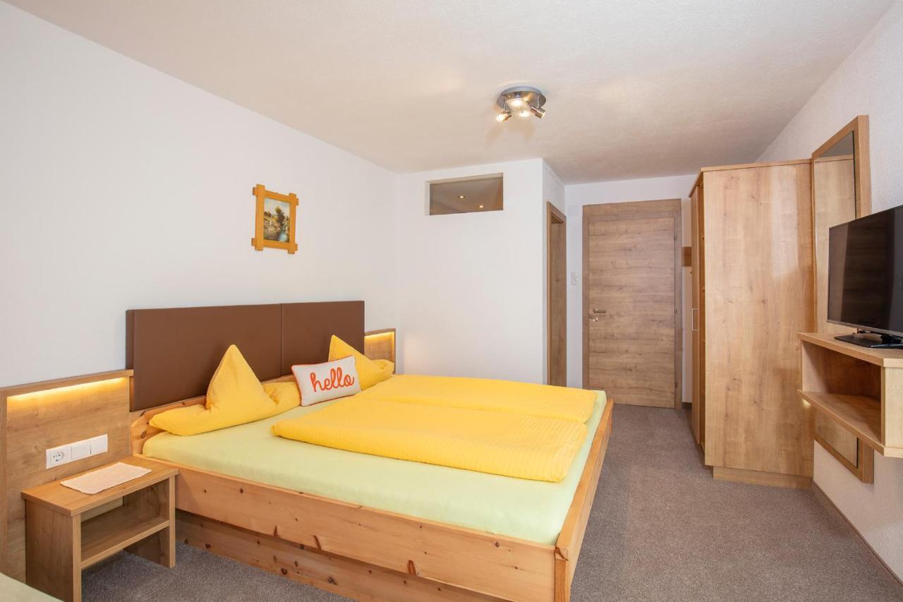 Gaestehaus Berghof Schoepf Längenfeld Екстериор снимка